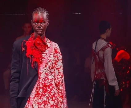 Epson ve Yuima Nakazato: Paris Haute Couture Haftası'nda inovasyon ve sürdürülebilirlik
